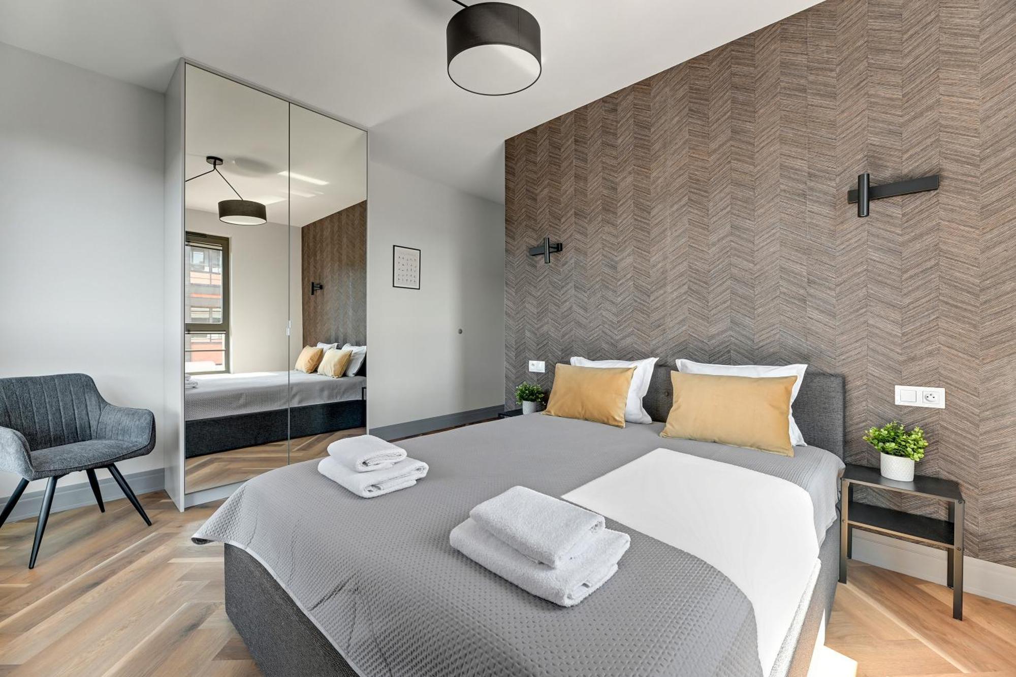 Doki Apartments By Staywin Gdansk Dış mekan fotoğraf